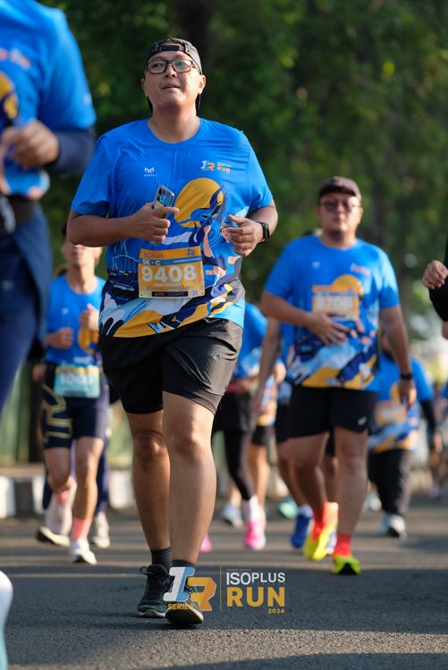Race photo from Isoplus Run 2024 Surabaya
