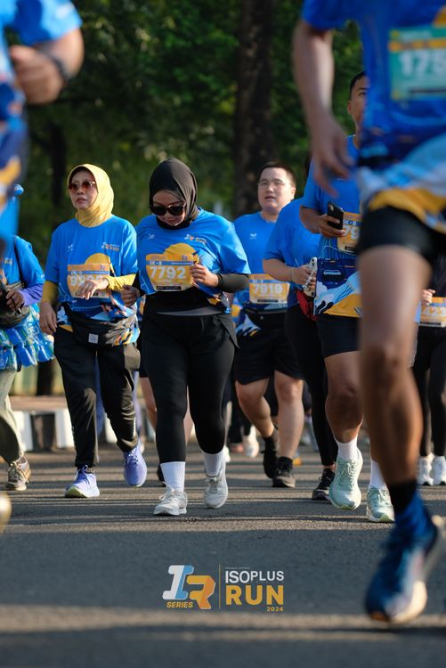 Race photo from Isoplus Run 2024 Surabaya