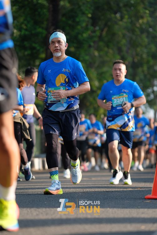 Race photo from Isoplus Run 2024 Surabaya
