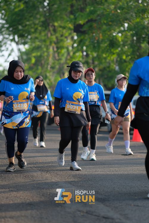 Race photo from Isoplus Run 2024 Surabaya