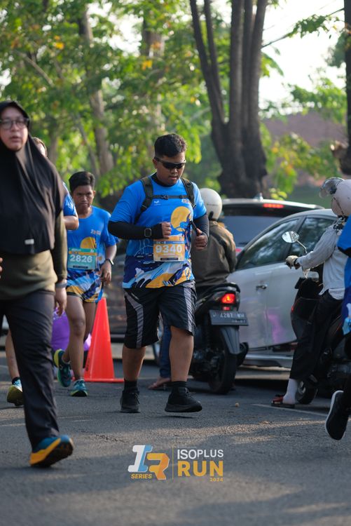 Race photo from Isoplus Run 2024 Surabaya