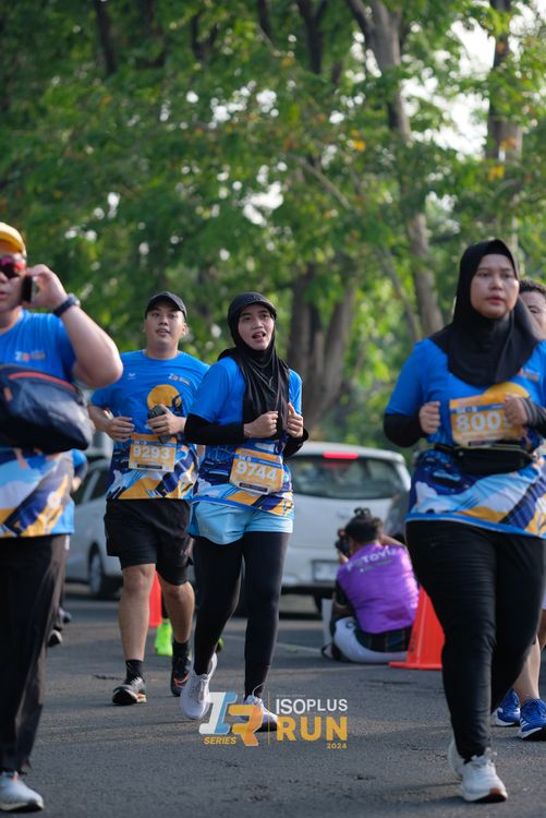 Race photo from Isoplus Run 2024 Surabaya