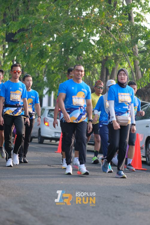 Race photo from Isoplus Run 2024 Surabaya
