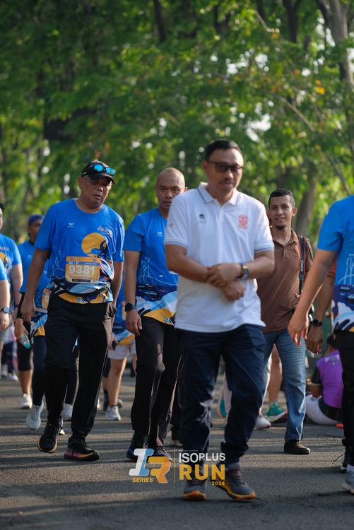 Race photo from Isoplus Run 2024 Surabaya