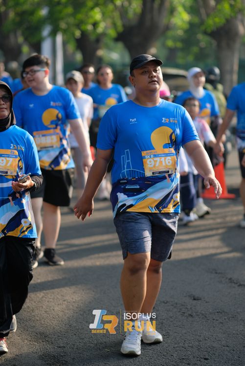 Race photo from Isoplus Run 2024 Surabaya
