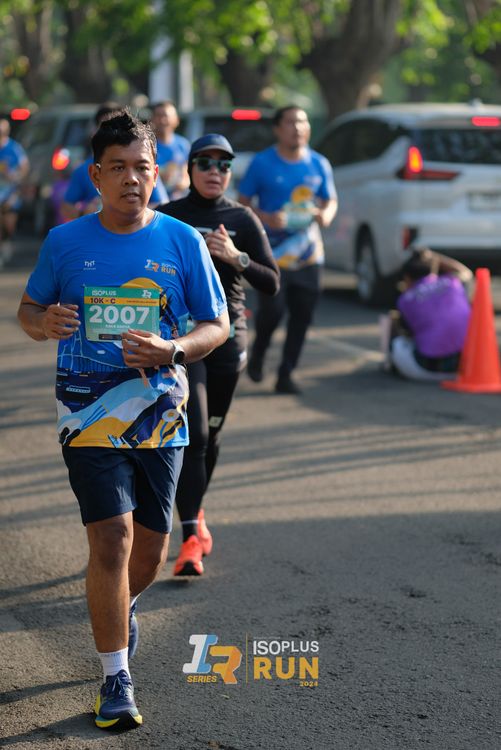 Race photo from Isoplus Run 2024 Surabaya