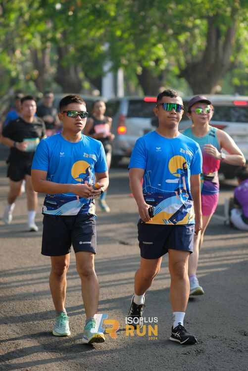 Race photo from Isoplus Run 2024 Surabaya