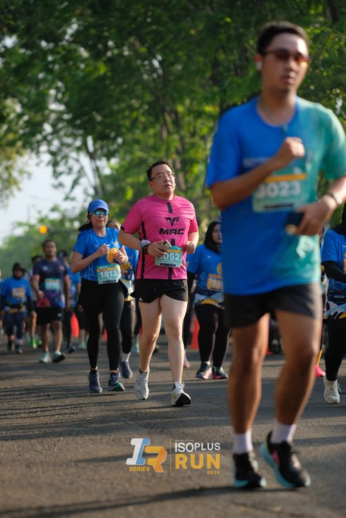 Race photo from Isoplus Run 2024 Surabaya