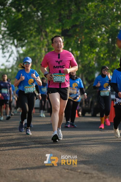 Race photo from Isoplus Run 2024 Surabaya