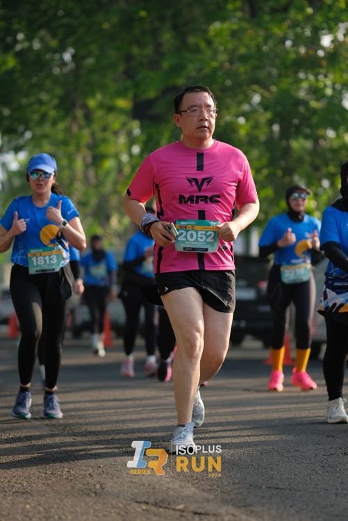 Race photo from Isoplus Run 2024 Surabaya