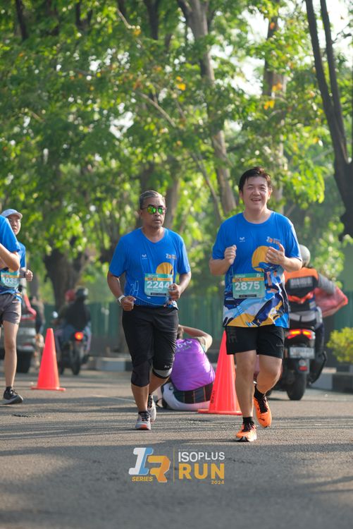 Race photo from Isoplus Run 2024 Surabaya