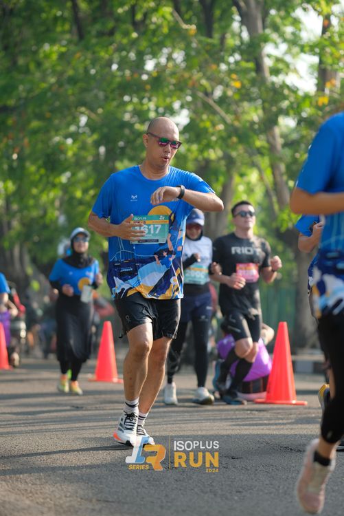 Race photo from Isoplus Run 2024 Surabaya