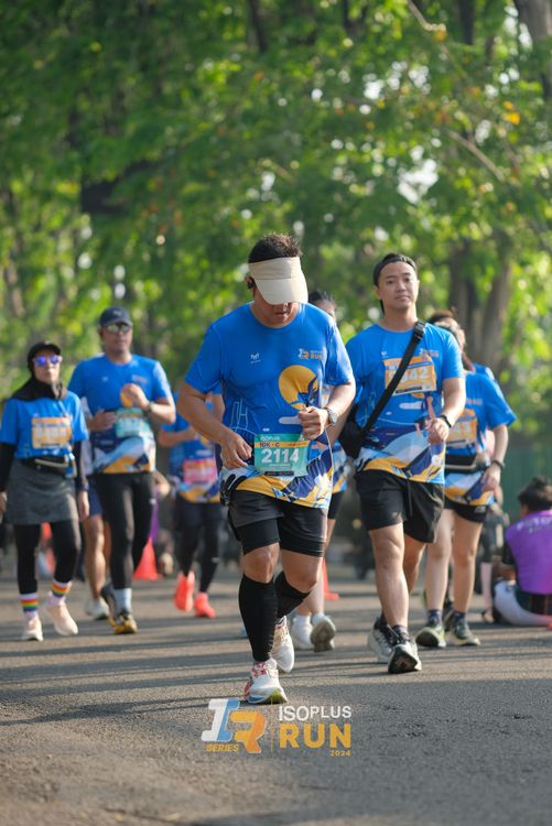 Race photo from Isoplus Run 2024 Surabaya