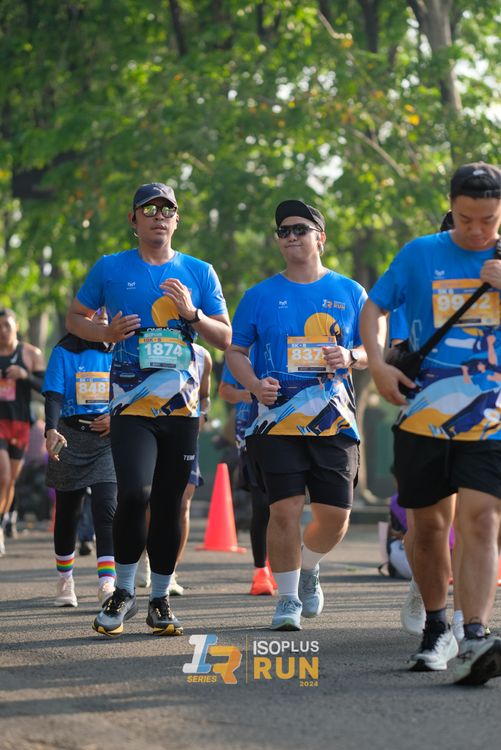 Race photo from Isoplus Run 2024 Surabaya