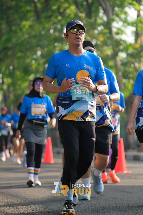 Race photo from Isoplus Run 2024 Surabaya