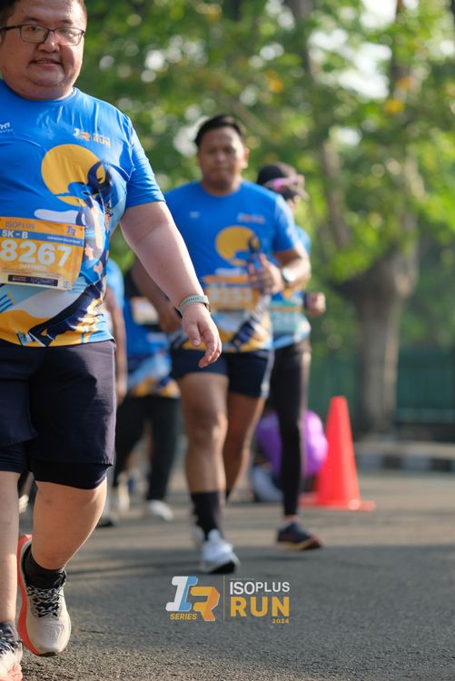 Race photo from Isoplus Run 2024 Surabaya