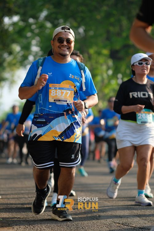 Race photo from Isoplus Run 2024 Surabaya