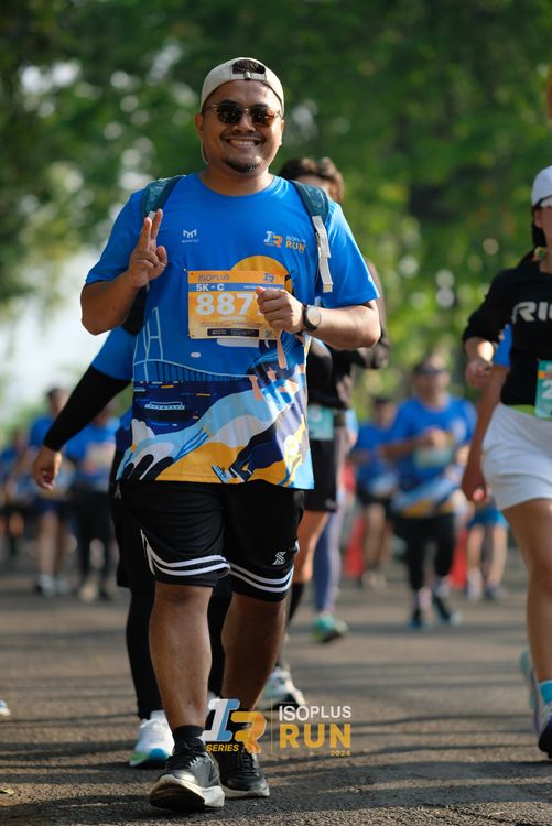 Race photo from Isoplus Run 2024 Surabaya