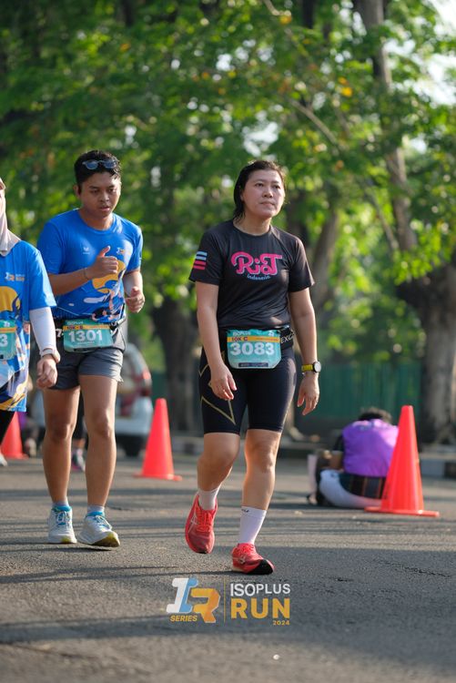 Race photo from Isoplus Run 2024 Surabaya