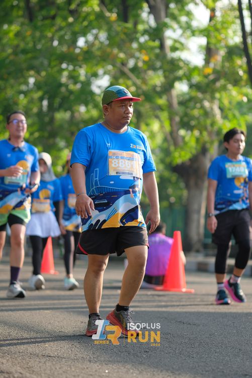 Race photo from Isoplus Run 2024 Surabaya