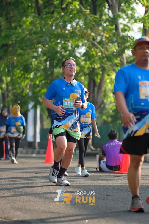 Race photo from Isoplus Run 2024 Surabaya