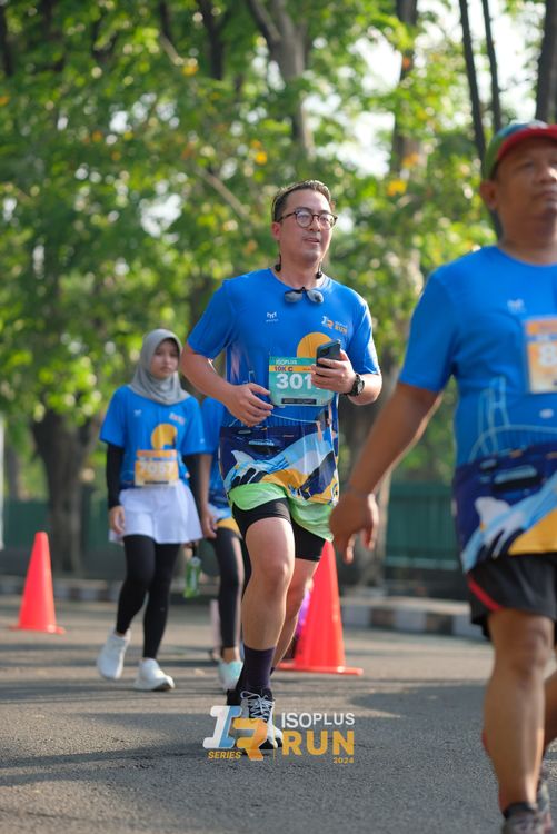 Race photo from Isoplus Run 2024 Surabaya