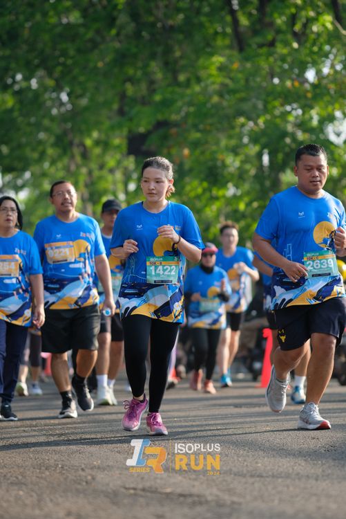 Race photo from Isoplus Run 2024 Surabaya