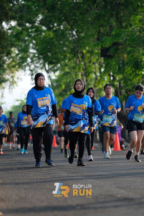 Race photo from Isoplus Run 2024 Surabaya