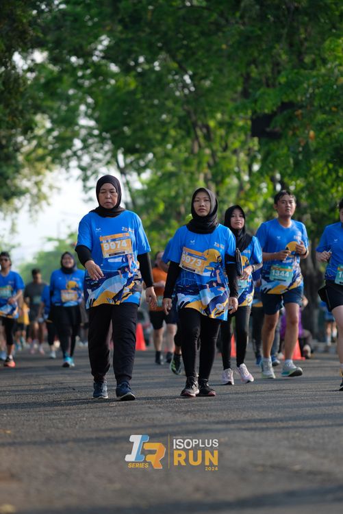 Race photo from Isoplus Run 2024 Surabaya