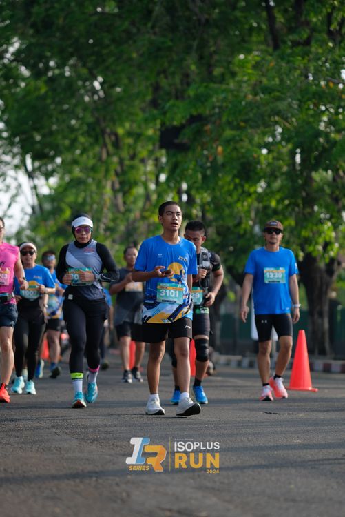 Race photo from Isoplus Run 2024 Surabaya