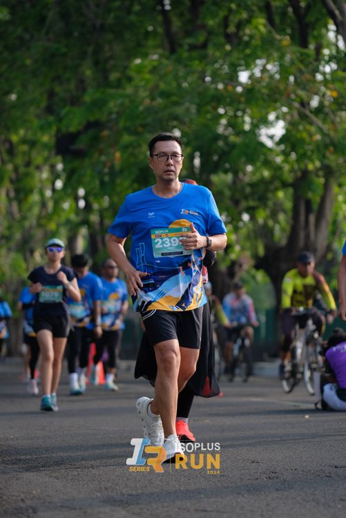 Race photo from Isoplus Run 2024 Surabaya