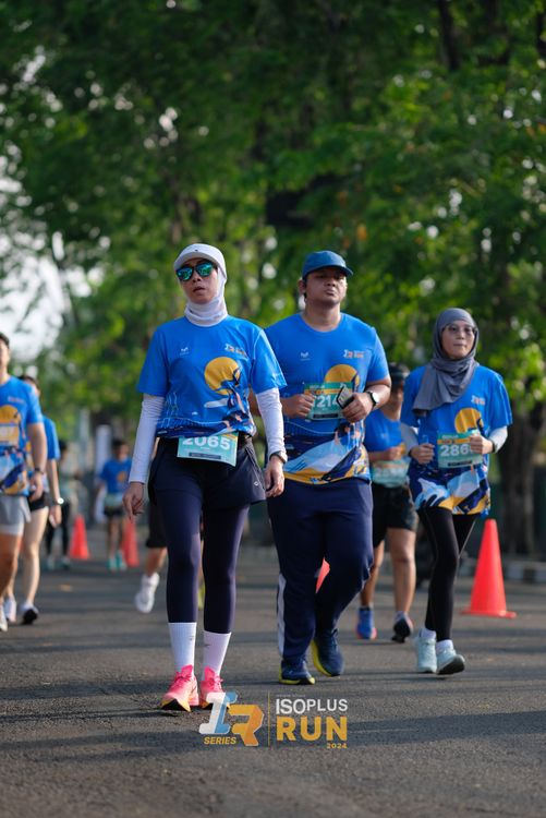 Race photo from Isoplus Run 2024 Surabaya