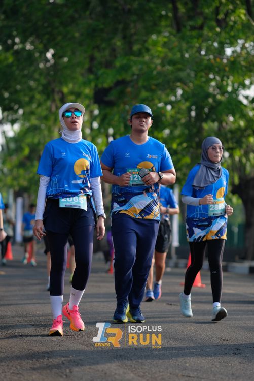 Race photo from Isoplus Run 2024 Surabaya