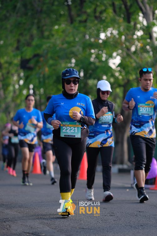 Race photo from Isoplus Run 2024 Surabaya
