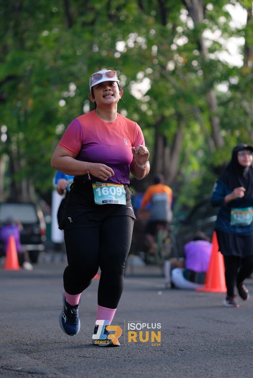 Race photo from Isoplus Run 2024 Surabaya