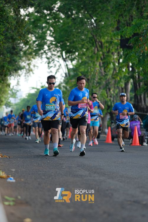 Race photo from Isoplus Run 2024 Surabaya