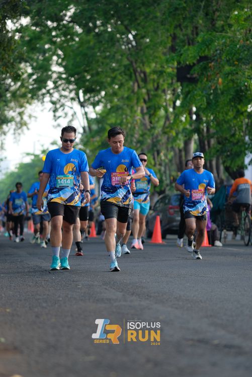 Race photo from Isoplus Run 2024 Surabaya
