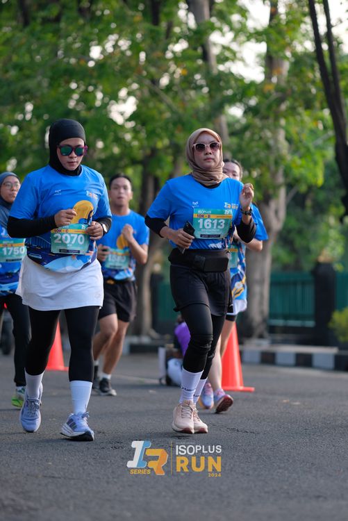 Race photo from Isoplus Run 2024 Surabaya