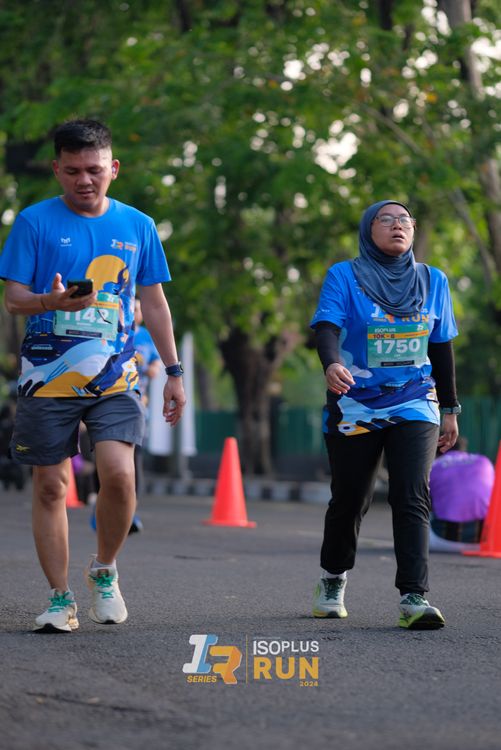 Race photo from Isoplus Run 2024 Surabaya
