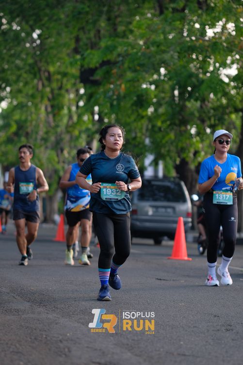 Race photo from Isoplus Run 2024 Surabaya