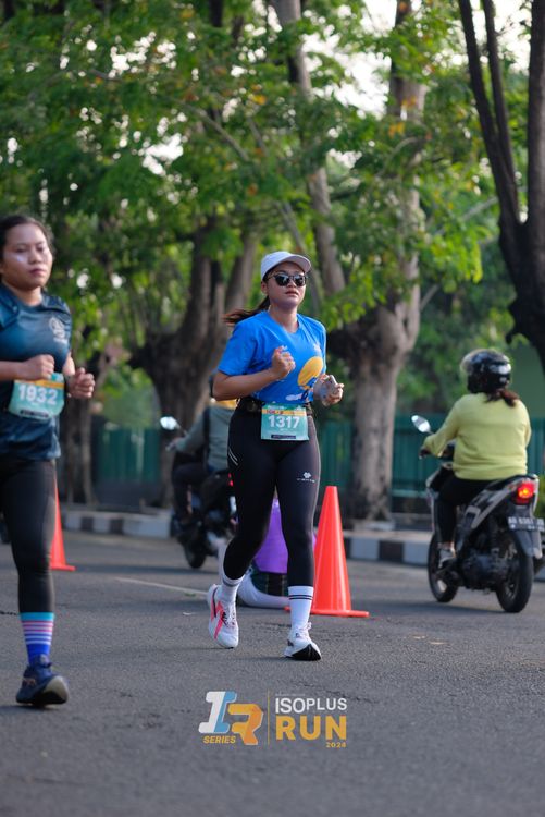 Race photo from Isoplus Run 2024 Surabaya