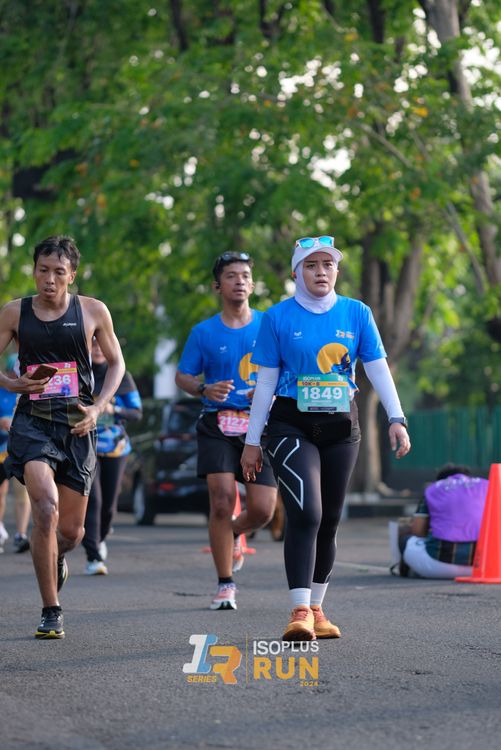 Race photo from Isoplus Run 2024 Surabaya
