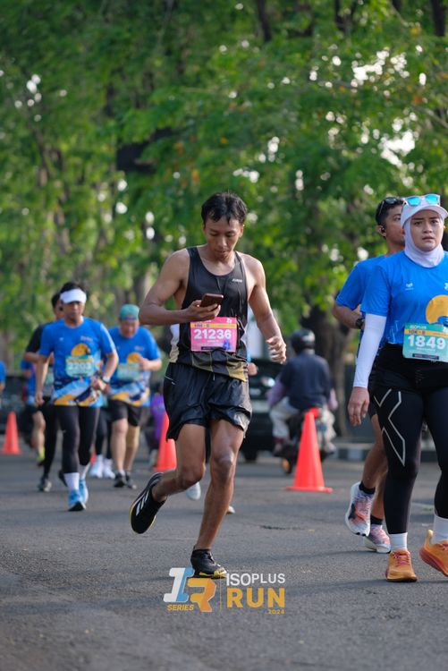 Race photo from Isoplus Run 2024 Surabaya