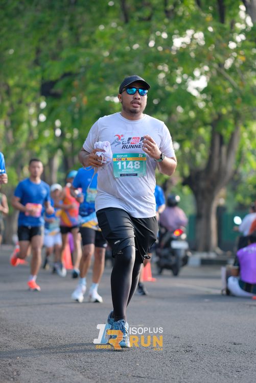 Race photo from Isoplus Run 2024 Surabaya
