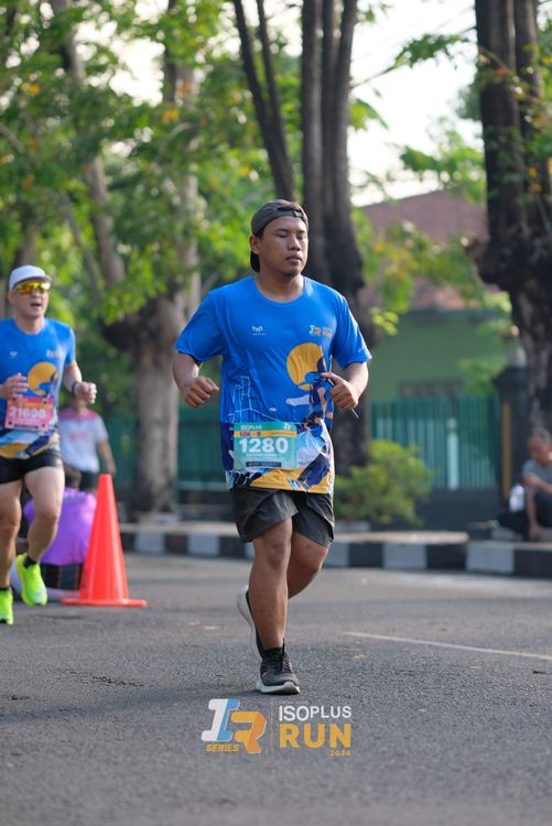 Race photo from Isoplus Run 2024 Surabaya