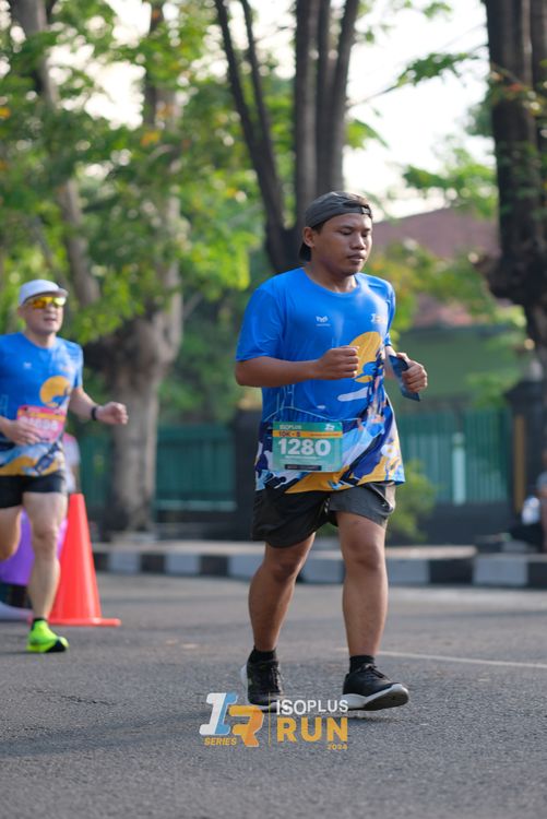 Race photo from Isoplus Run 2024 Surabaya