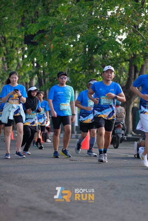 Race photo from Isoplus Run 2024 Surabaya