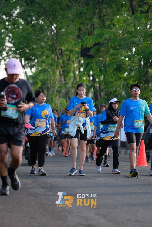 Race photo from Isoplus Run 2024 Surabaya