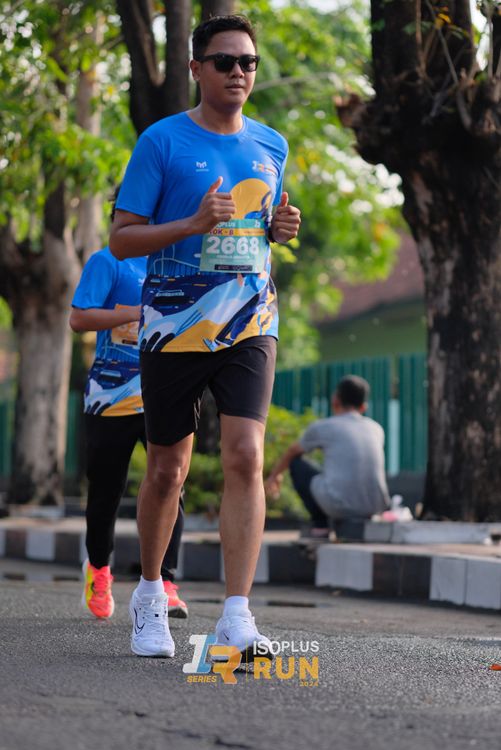 Race photo from Isoplus Run 2024 Surabaya
