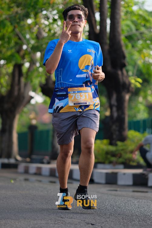 Race photo from Isoplus Run 2024 Surabaya